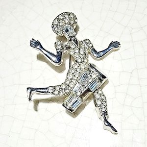 Vintage rhinestone set festive tribal bongo player figural one stone missing